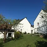 Marienhof Og شقة