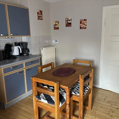 Marienhof Og 아파트 *